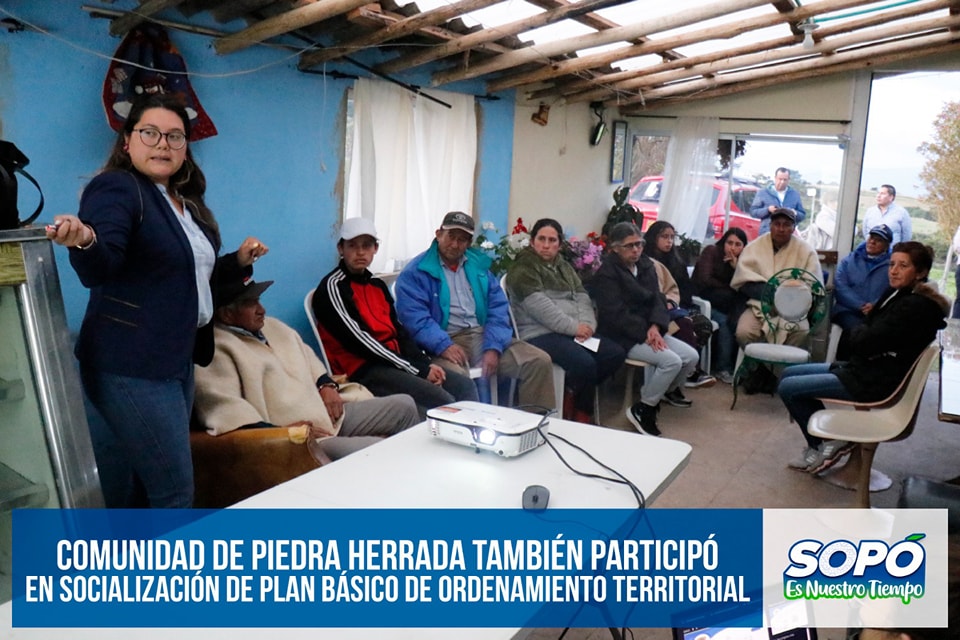 Escuchamos las inquietudes de la comunidad de la vereda Piedra Herrada, quienes participaron en la socialización del Plan Básico de Ordenamiento Territorial